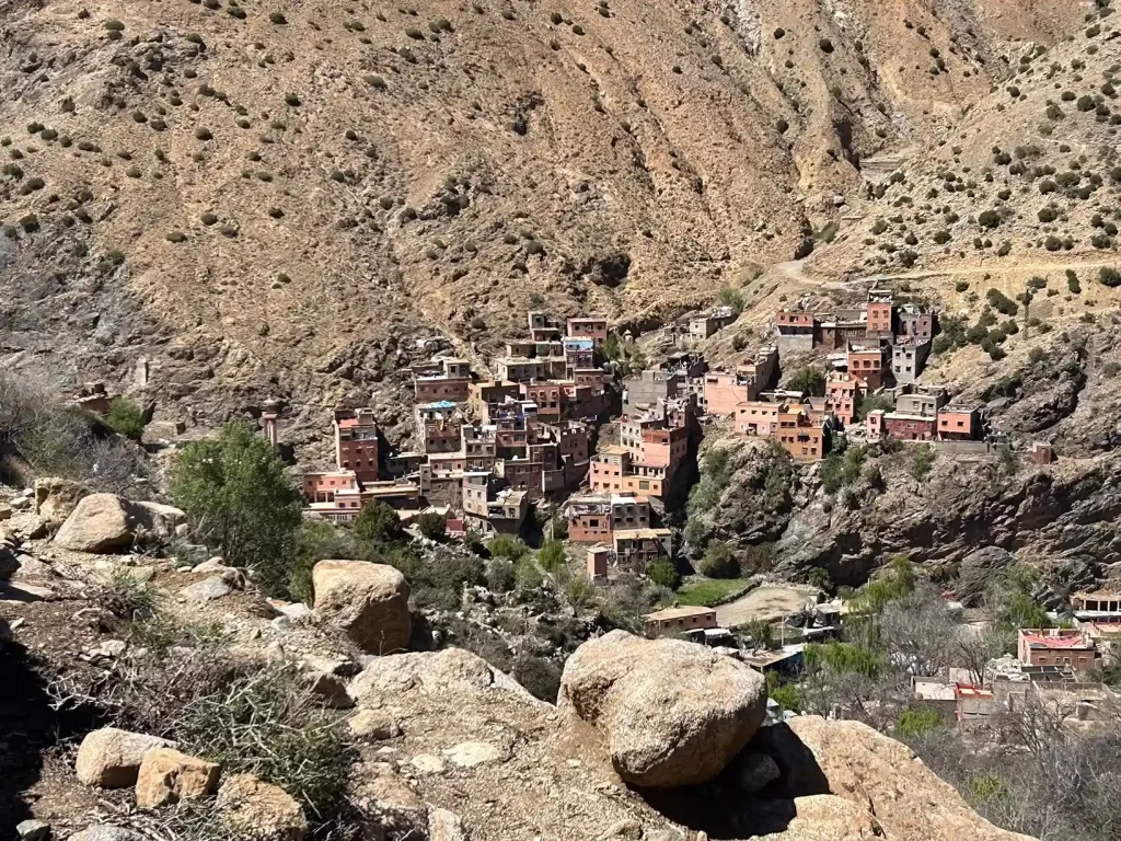 Panorámica de un pueblo en el Valle de Ourika