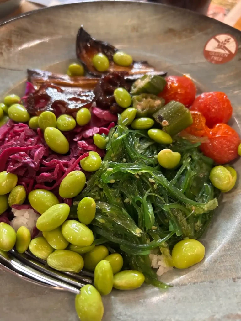 Ensalada con edamame

Restaurante: En Tiempos de Maricastaña (Burgos)

Fuente: Glutendtrotters