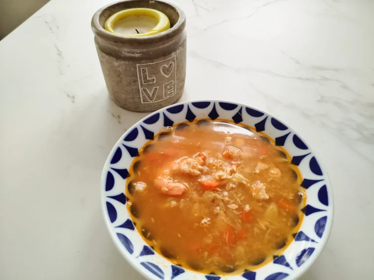 Sopa de salmón y merluza sin gluten