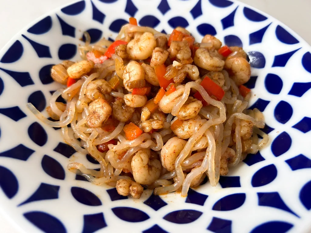 Pasta konjac con gambas