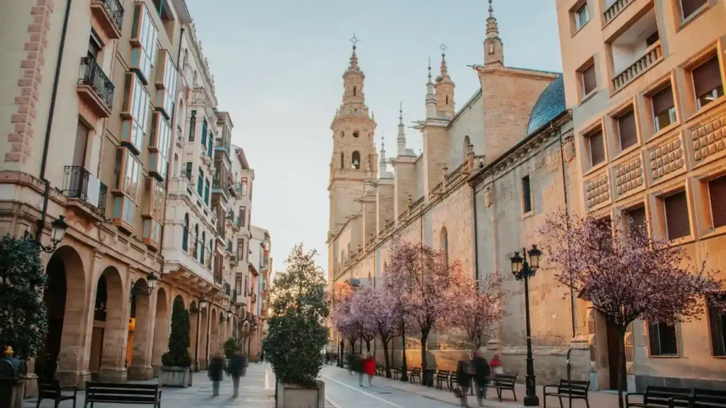 Logroño Fotos PRO de Canva