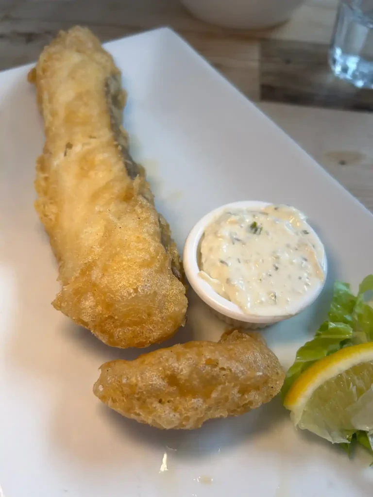 Fish and chips en Hobson's fish and chips