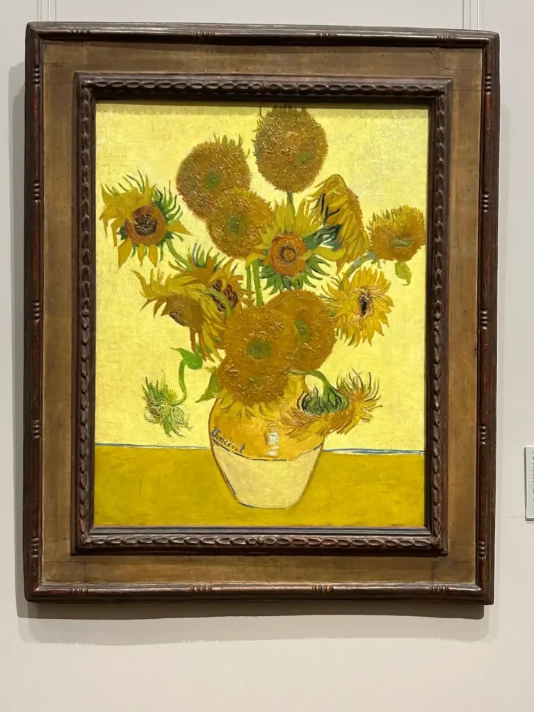 Cuadro de unos girasoles

Los Girasoles de Van Gogh

Fuente: glutendtrotters.com